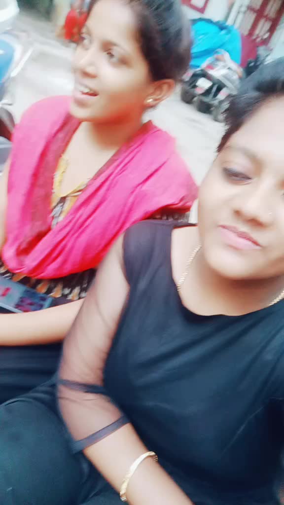 @thalapathy swetha 😘