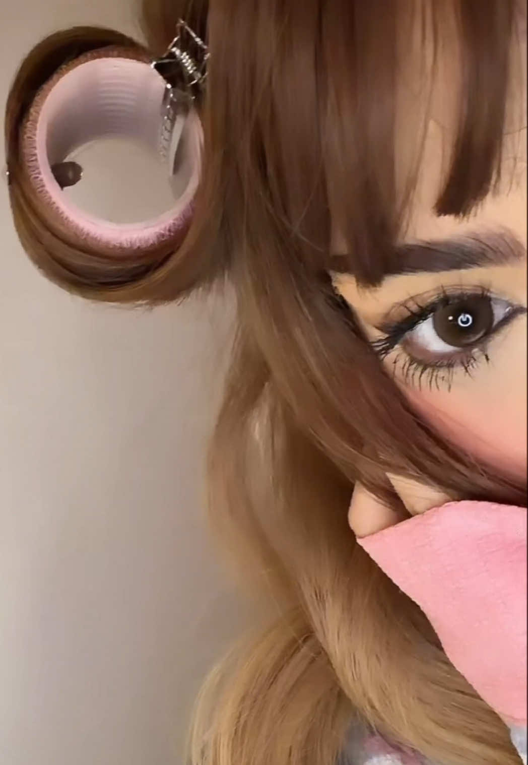 @عدسات انجل