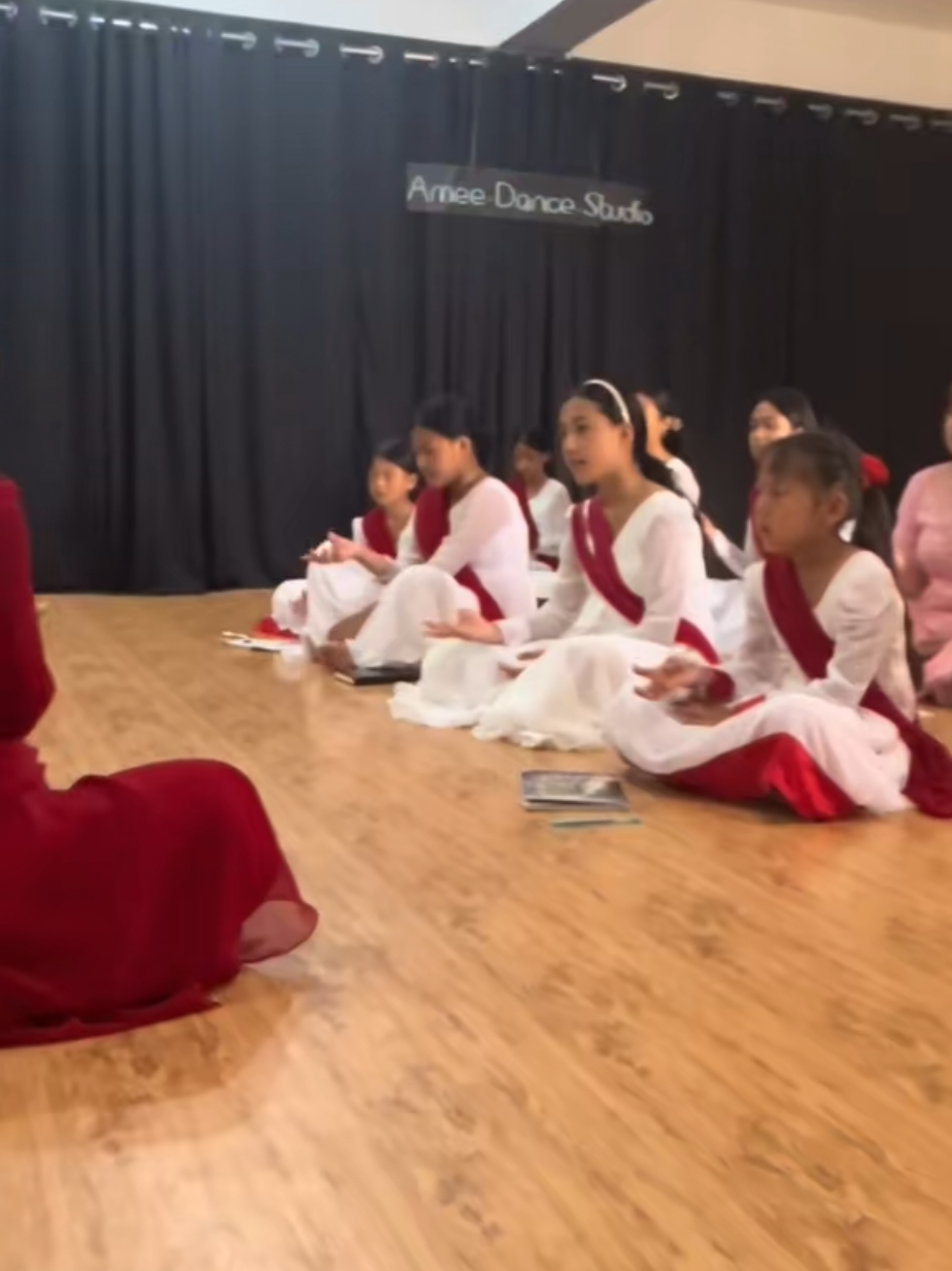 @Amita Maharjan (Dancer)