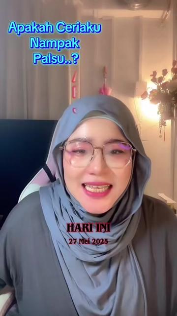 @Aunty (هاجر)