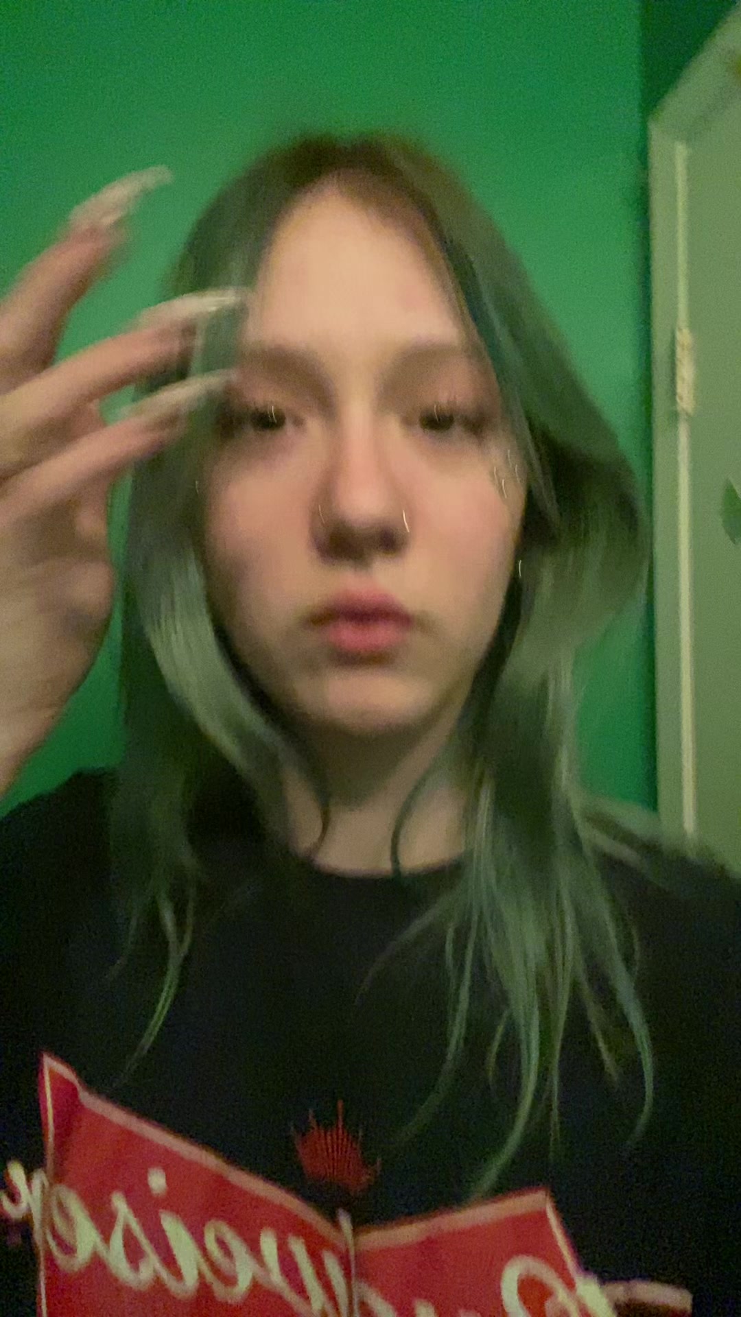 @m𖦹nica