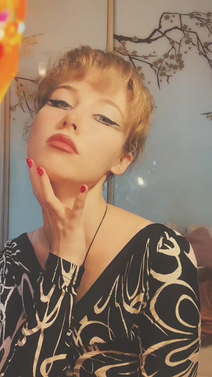 @julia