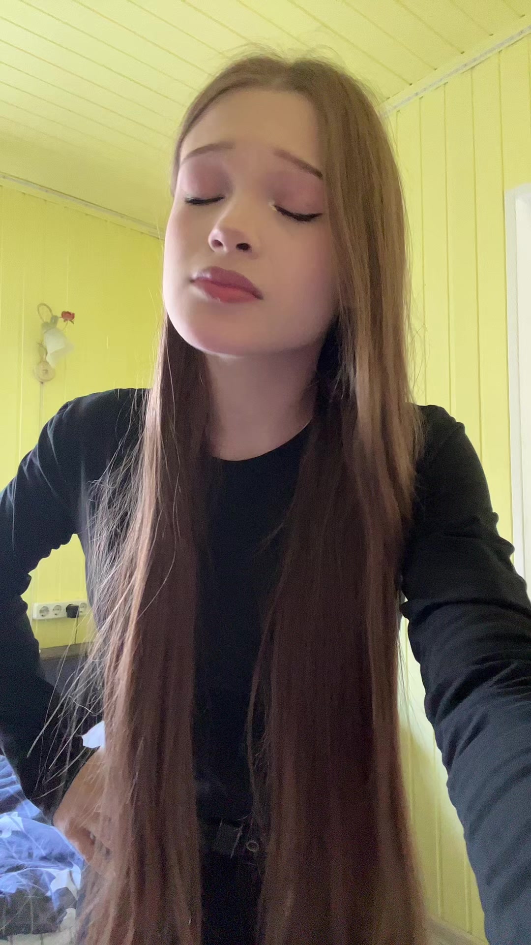 @𝑛𝑒𝑠𝑠𝑖