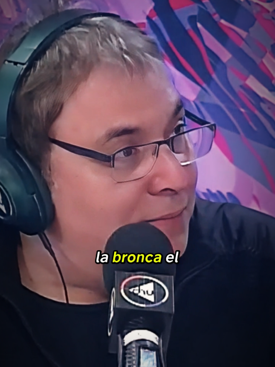 @DISRUPCIÓN INTERNA
