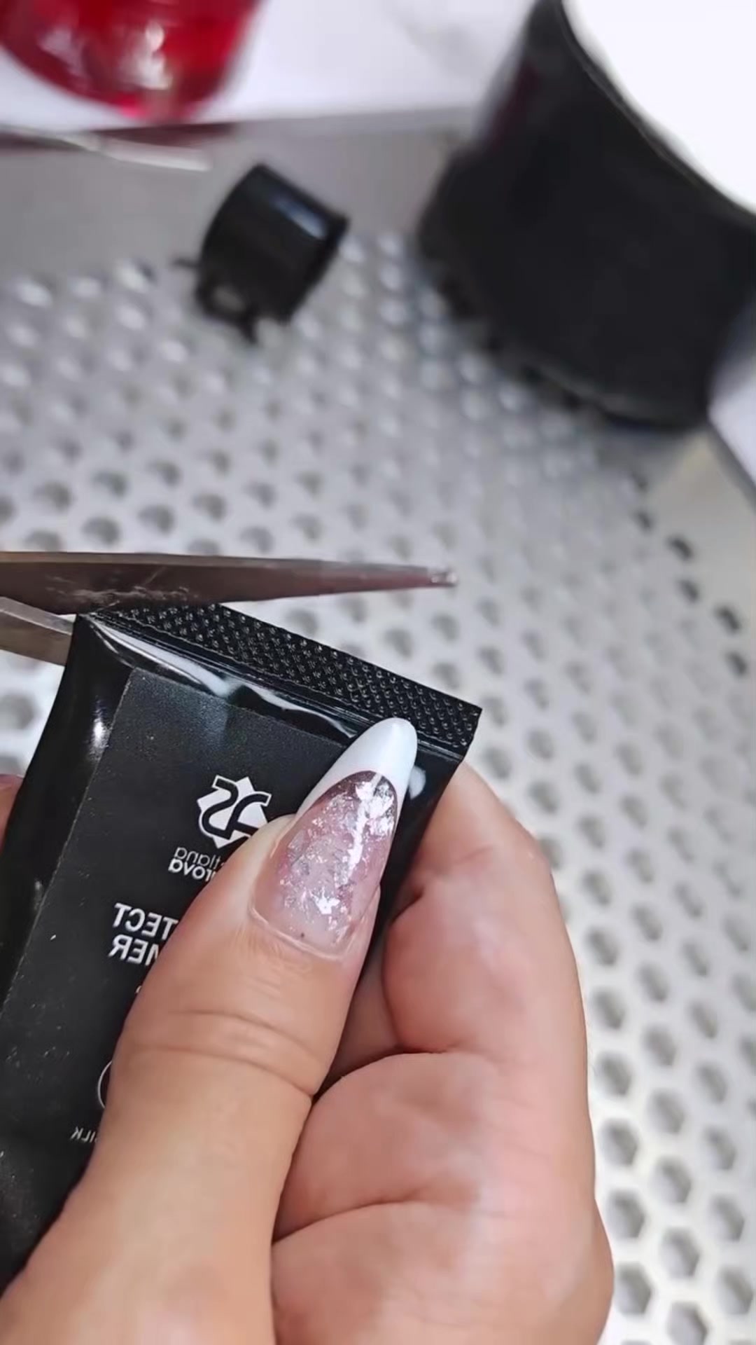 @Clases Gratuitas de U&ntilde;as