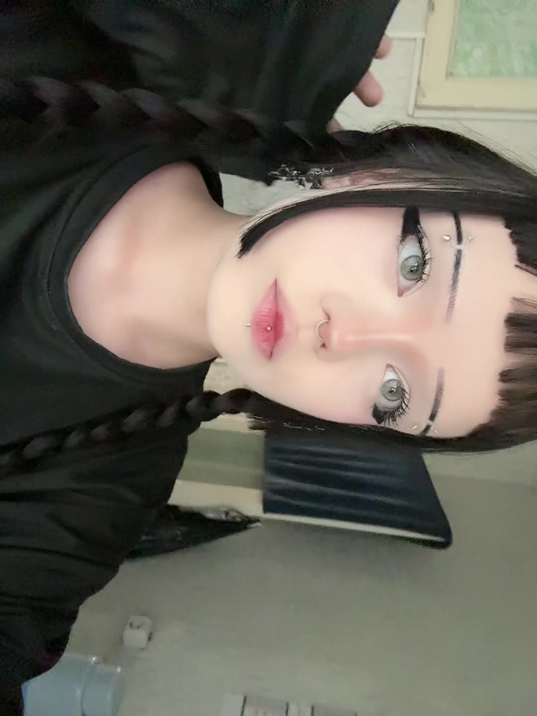 @alinkiola