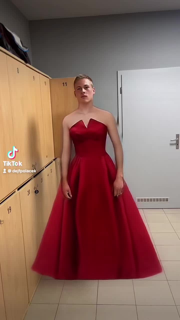 @Dejf