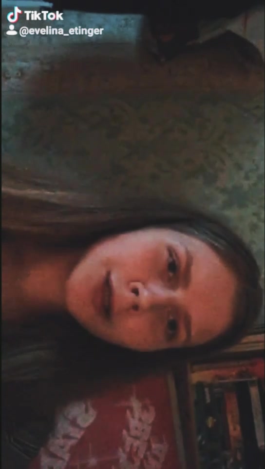 @eve_llinxx
