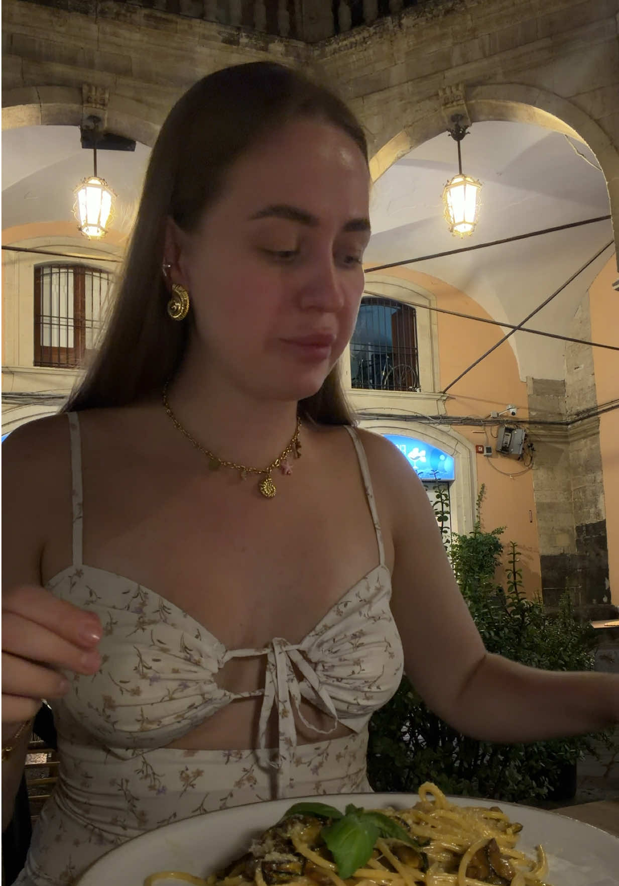 @_rebziki_