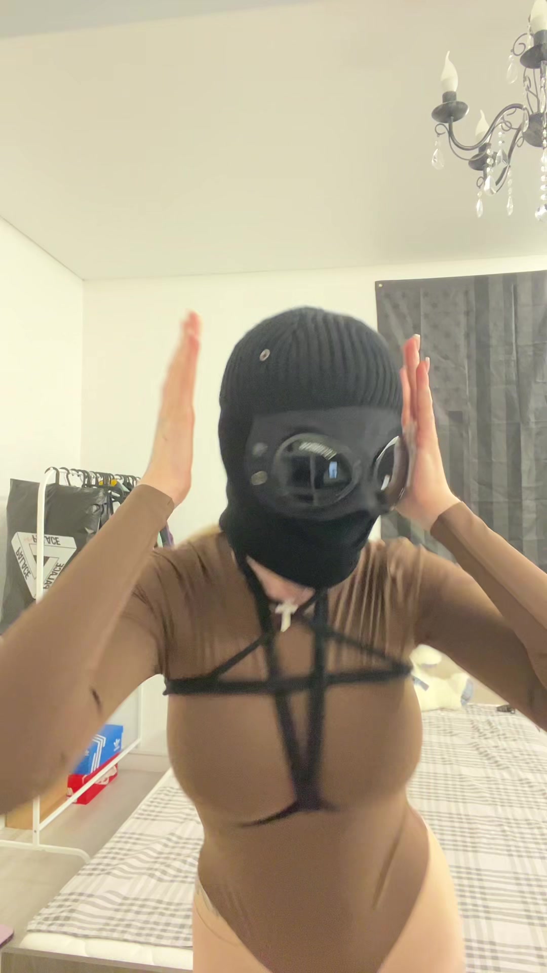 @$