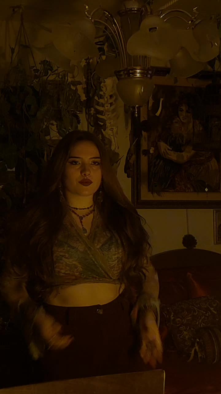 @Sarah_crows