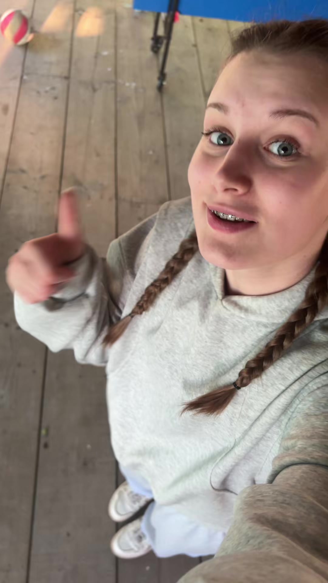 @лютик@(!)