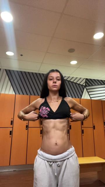 @taragym02