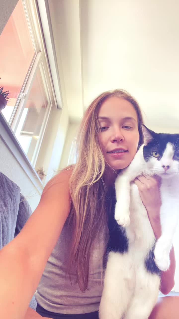 @~~~