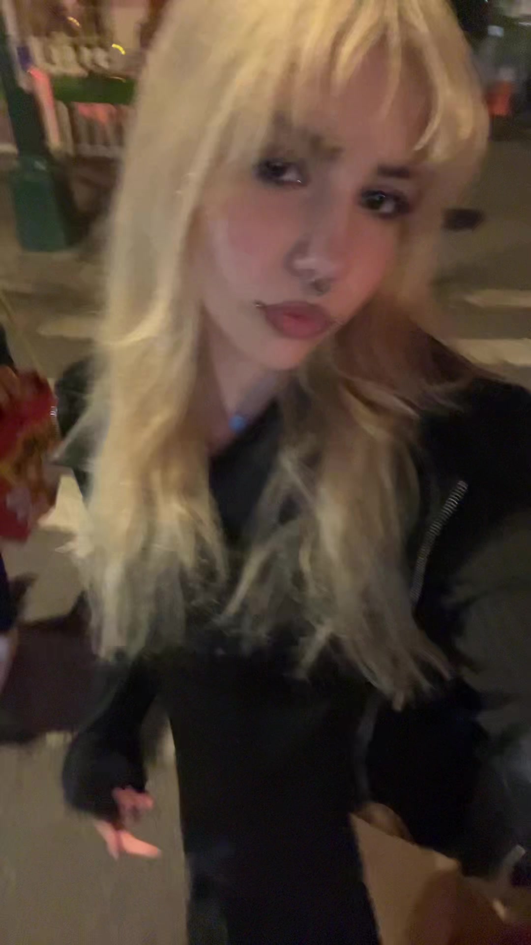 @𖦹lucy𖦹