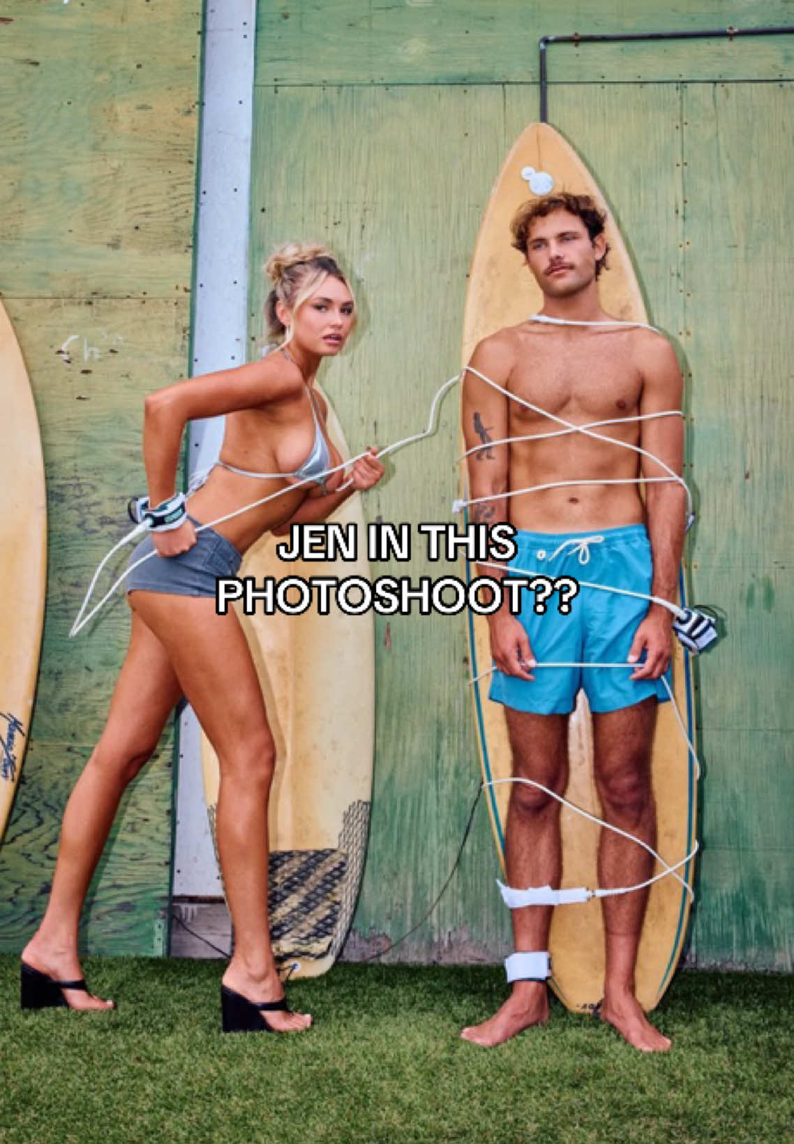 @⃟