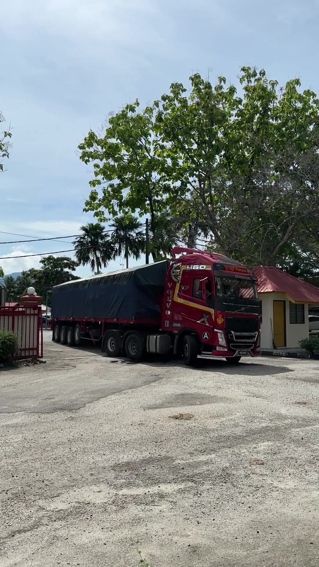 @SGPLANGKAWI