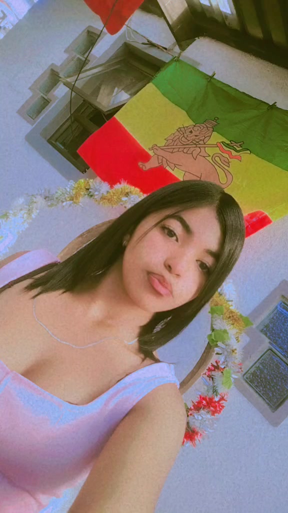 @Caitlin  May 💋