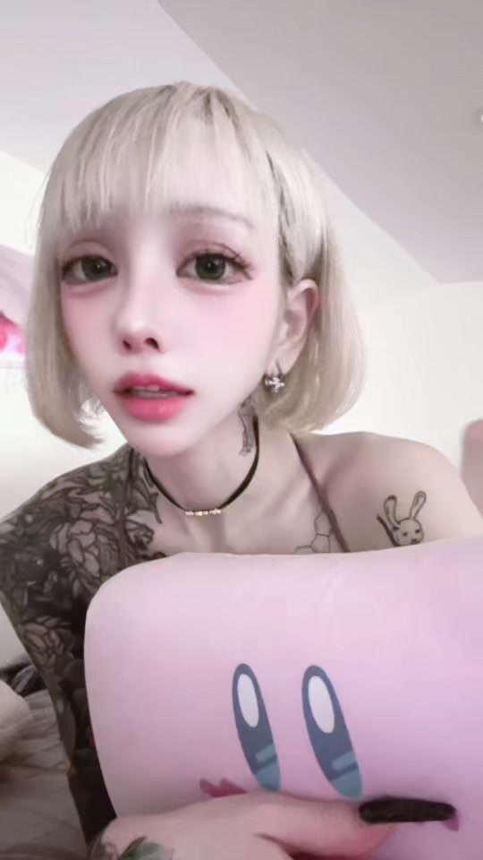 @Bella🌹