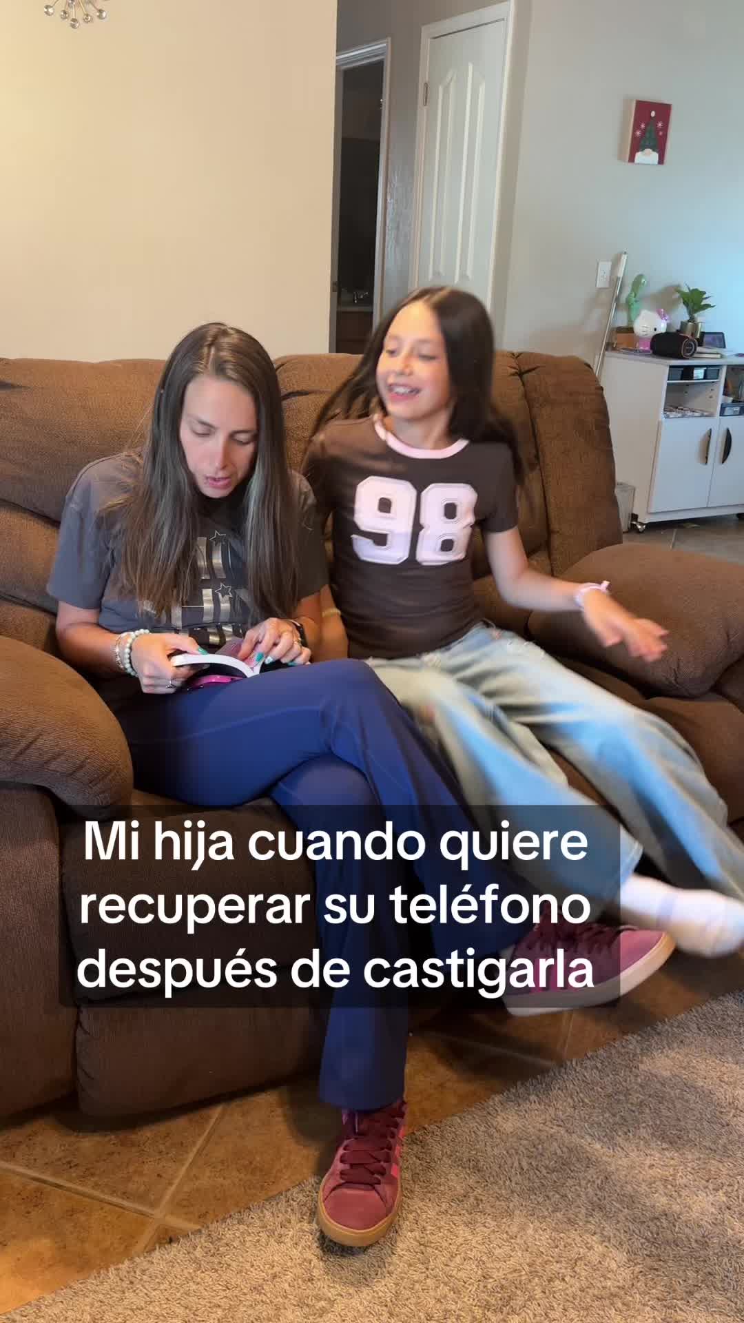 @Mama Latina Moderna