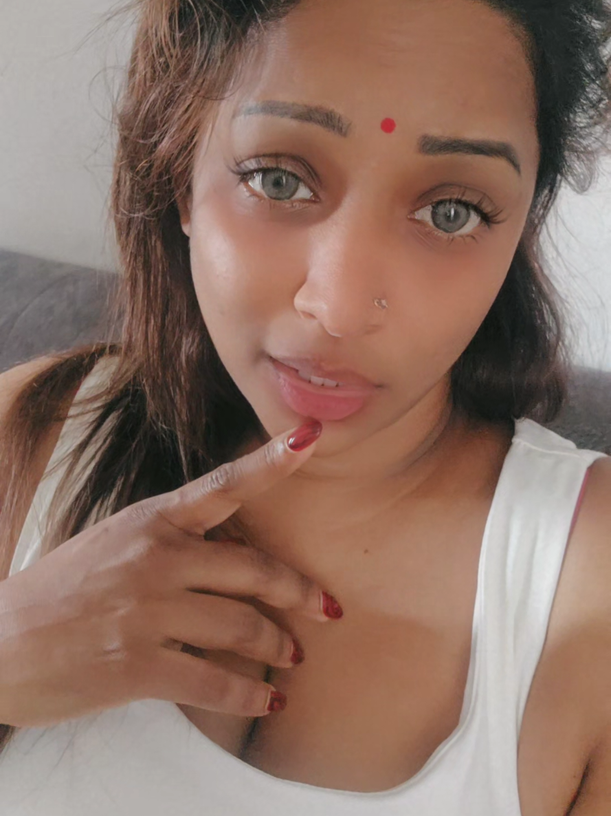 @Dhakshaiini_Official