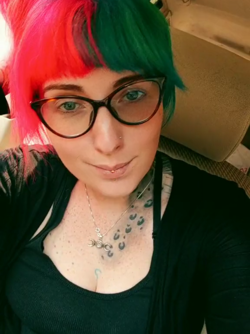 @odditychildebreezzy