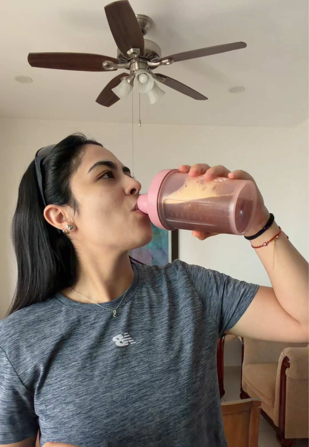 @Nutri&oacute;loga Brenda Rojas