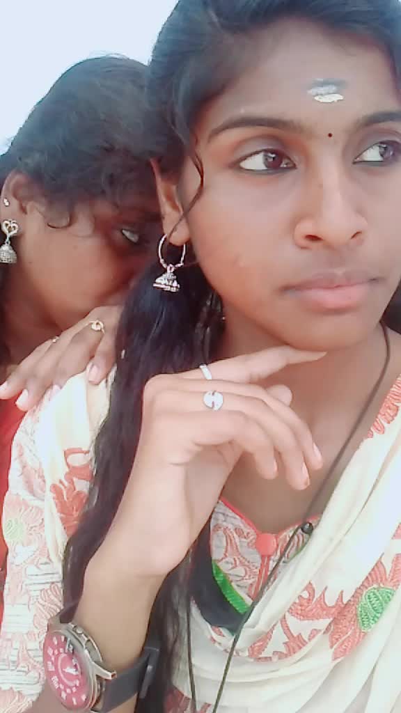 @Middle class ponnu🤗