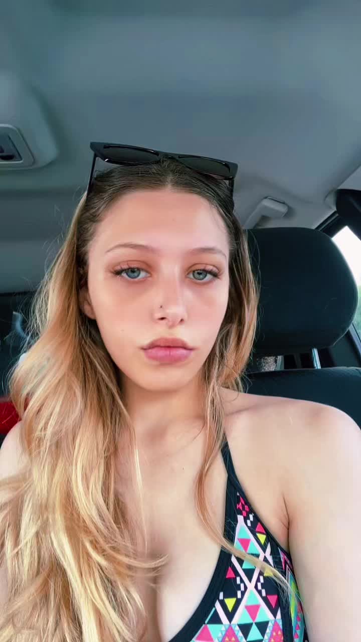 @Shay🧚🏼&zwj;♀️