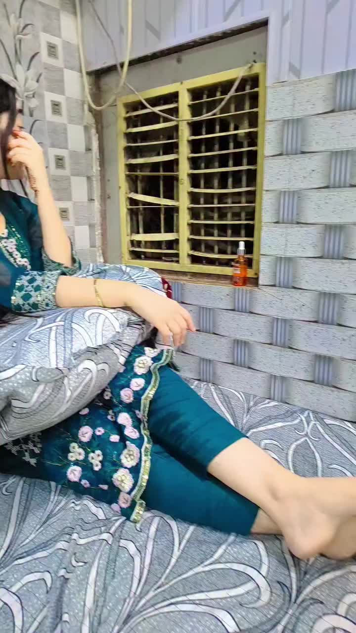 @Zeenat Ansari زینت انصا ری