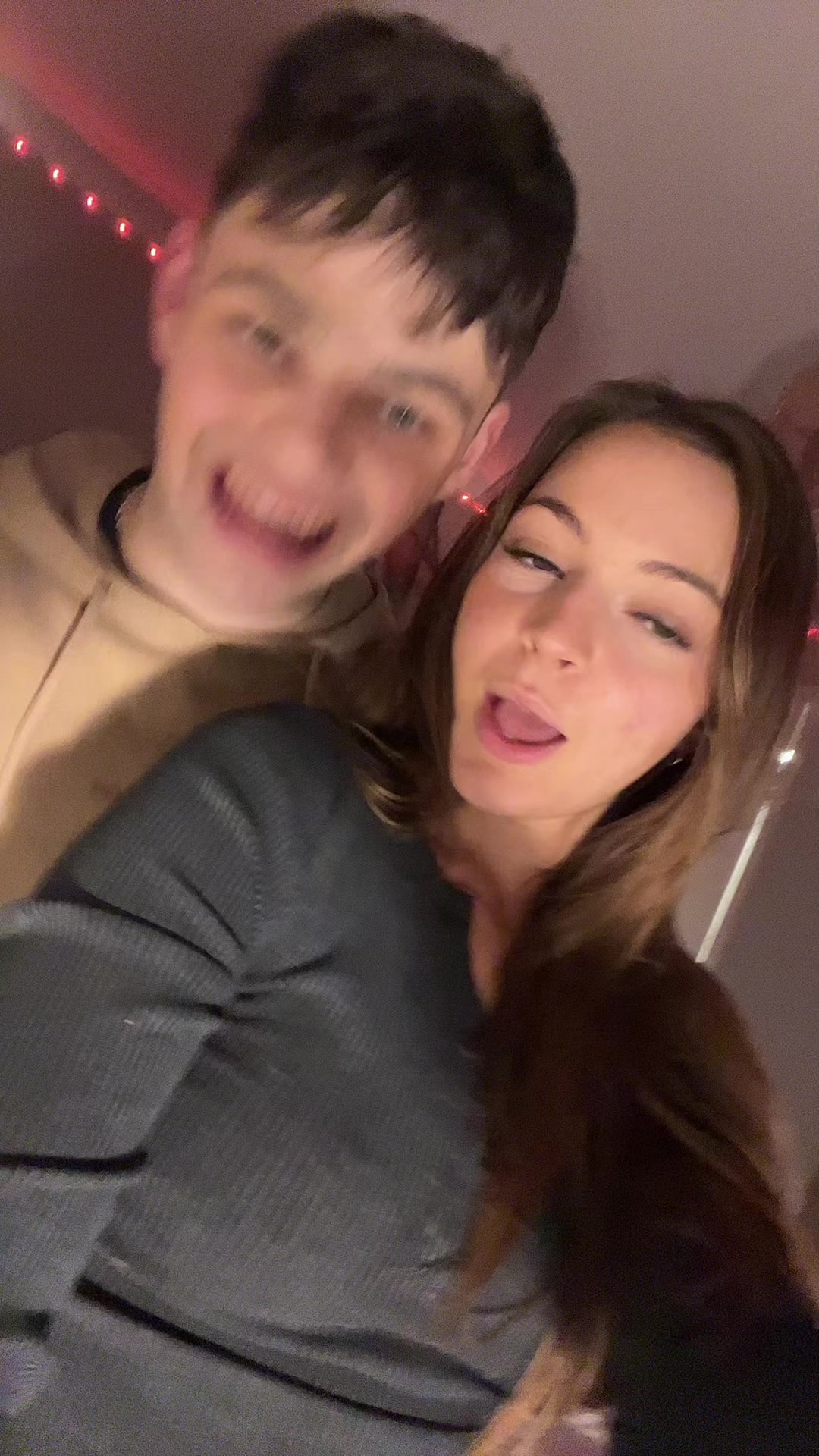 @Lolaaa