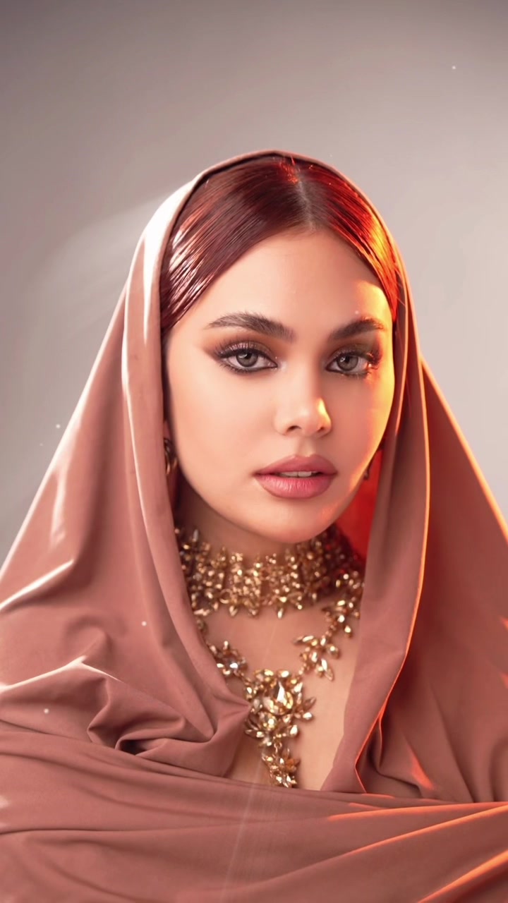 @Ivana Alawi