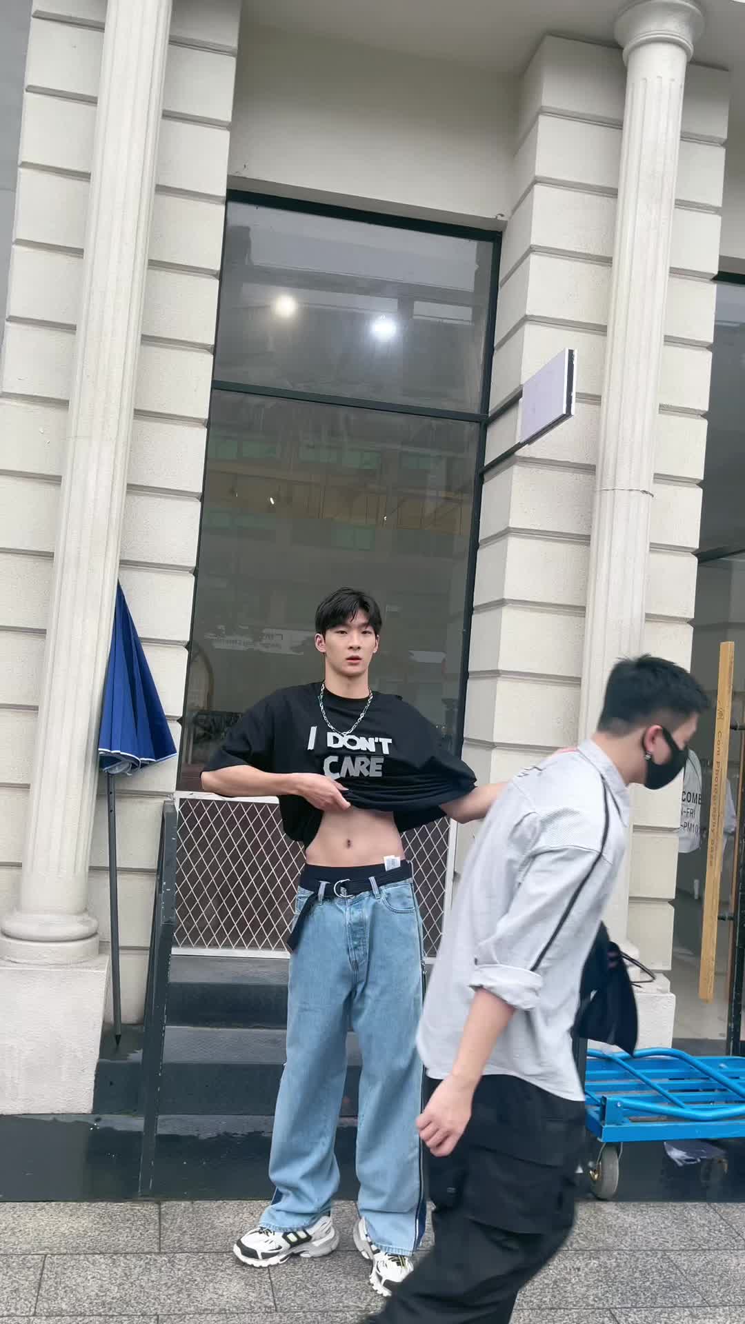 @LAIDOUYIN