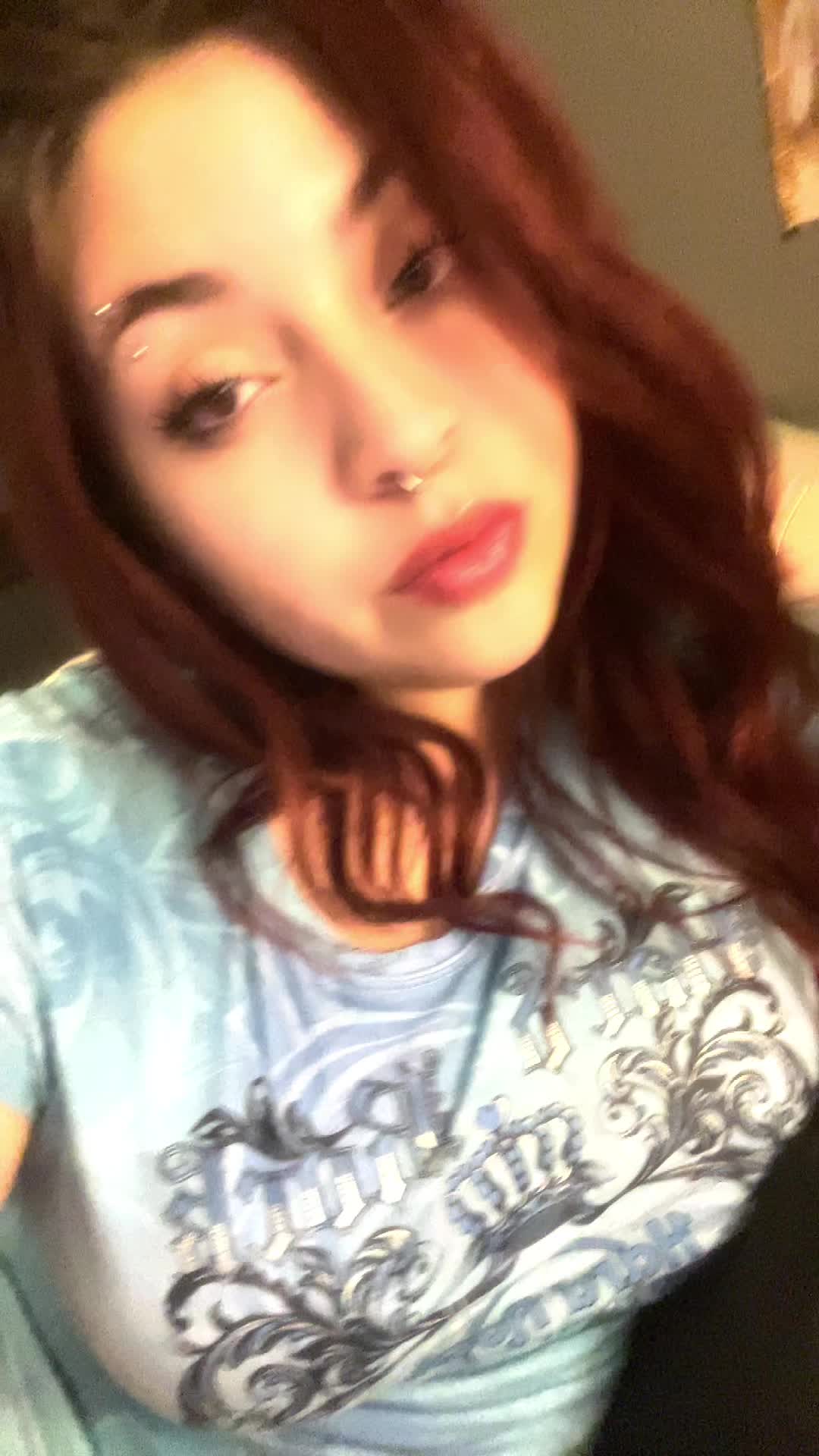 @angelinaa 🍒