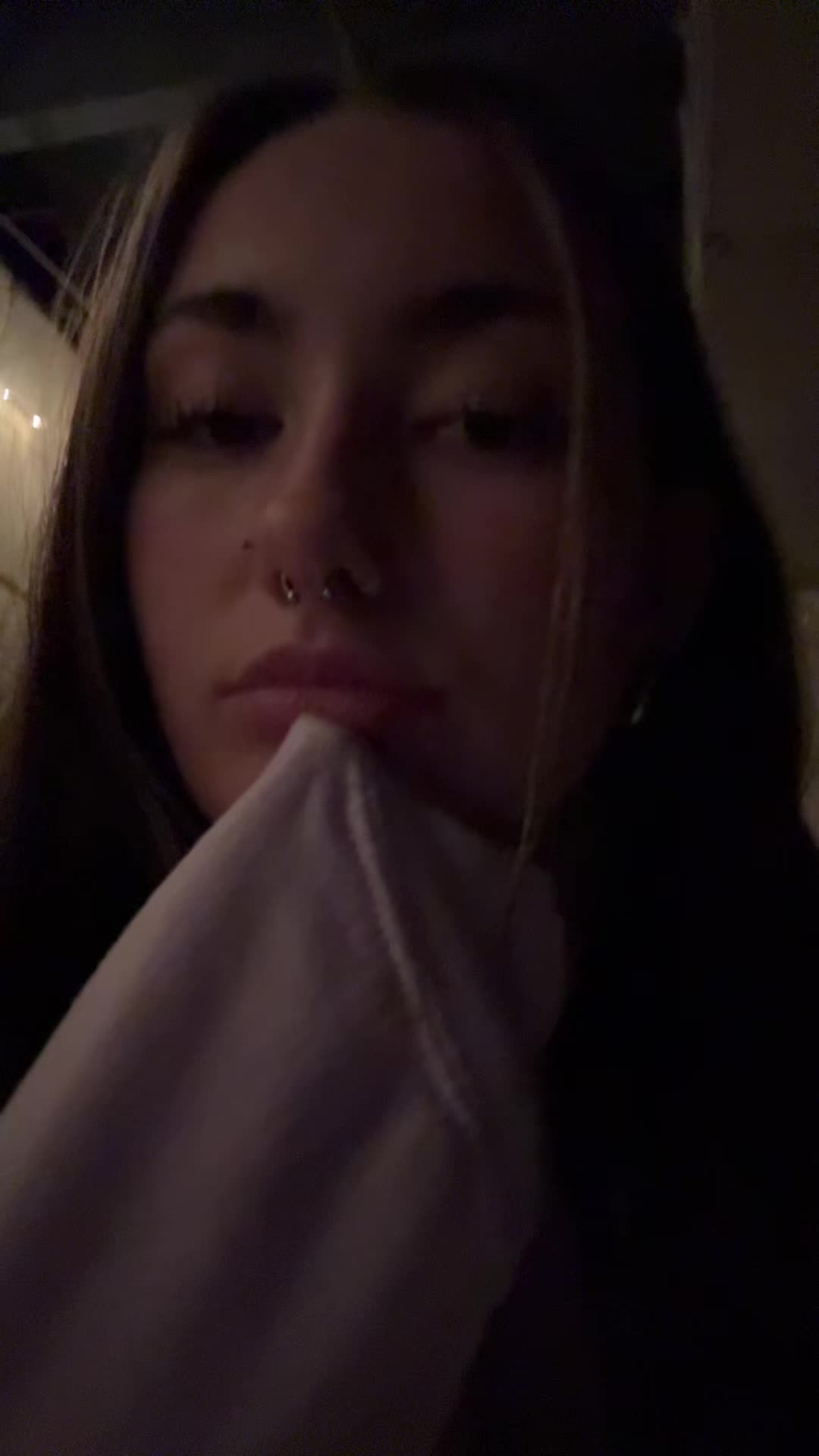 @lily j