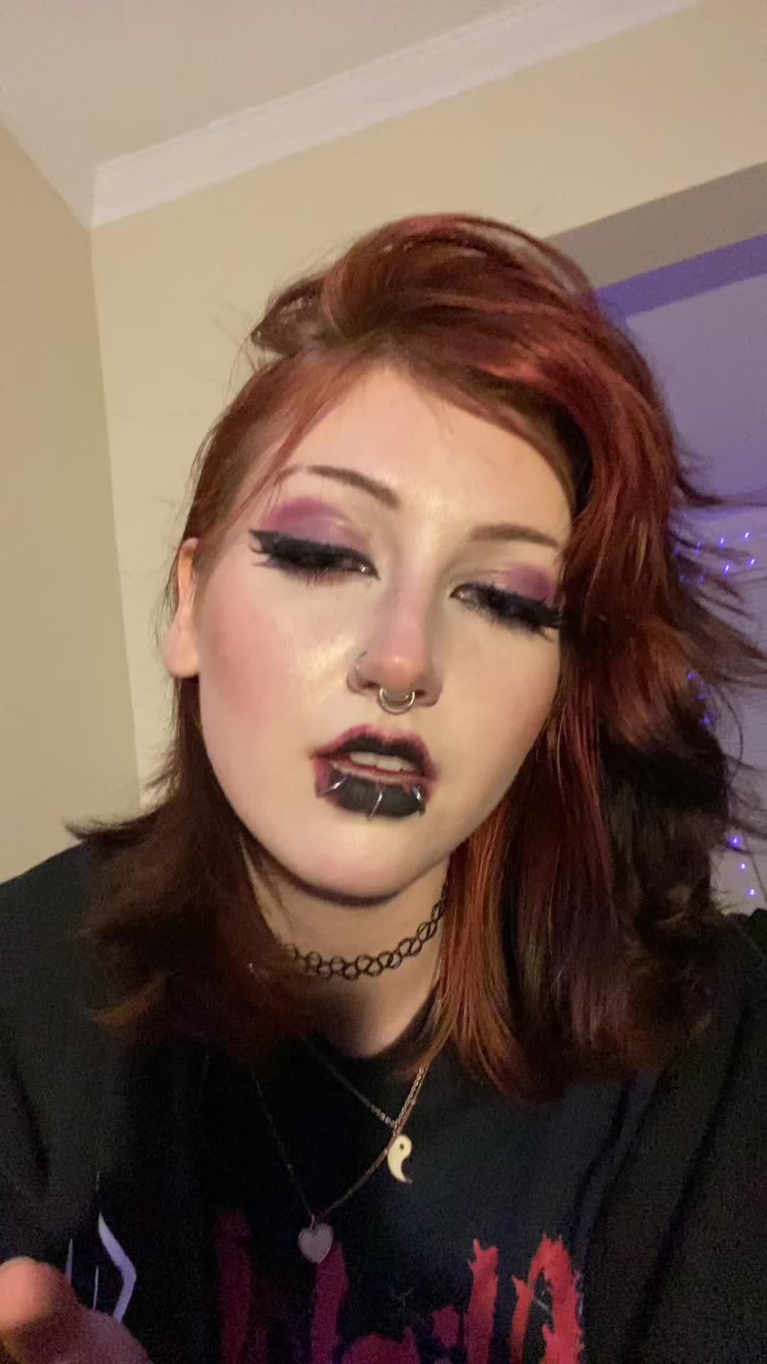 @vixeninvain