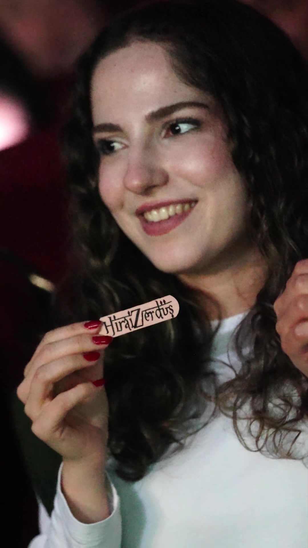 @HiraiZerd&uuml;ş