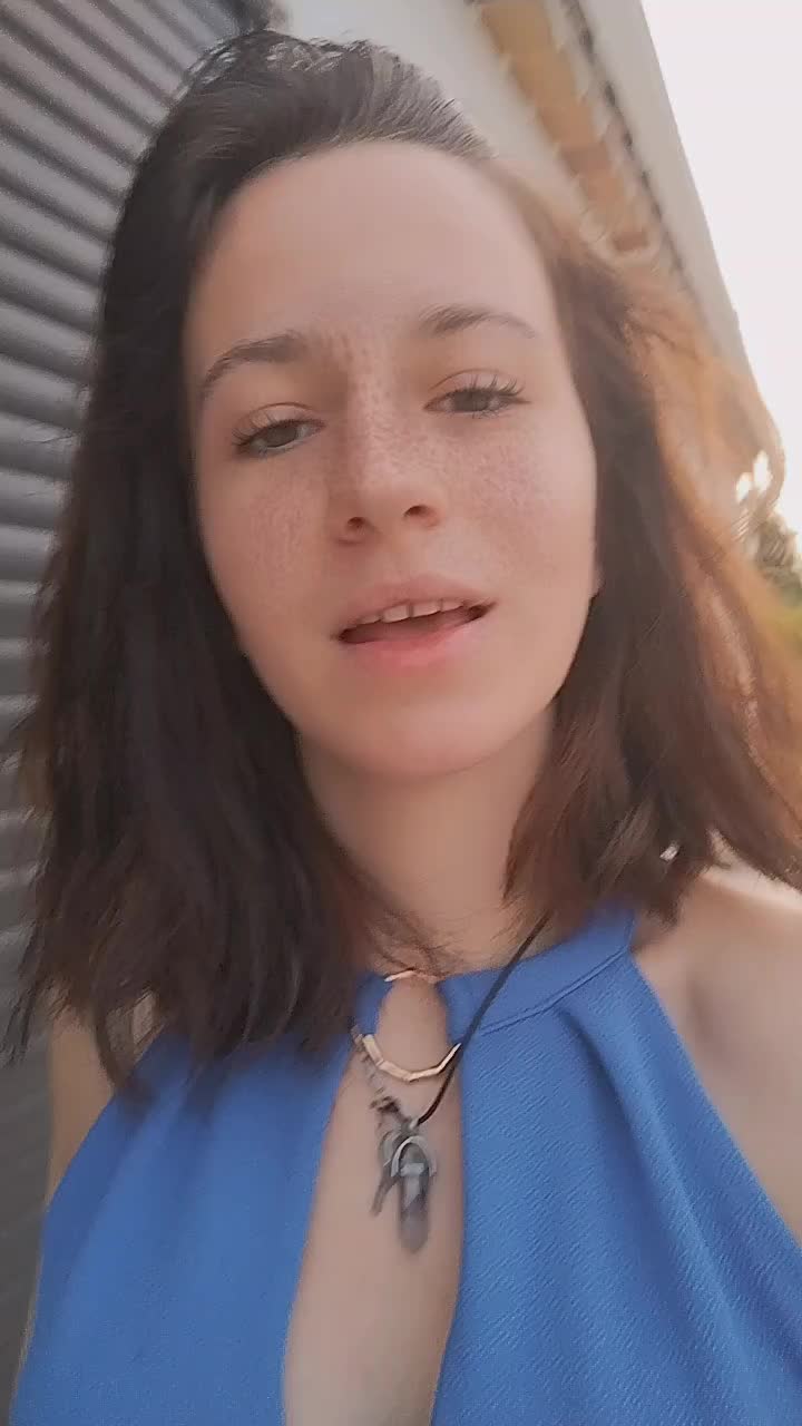 @Angèle