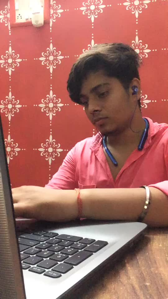 @_govind_1999•