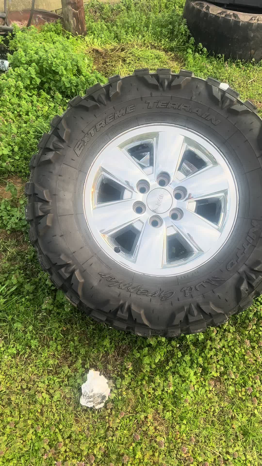 @yeti3v