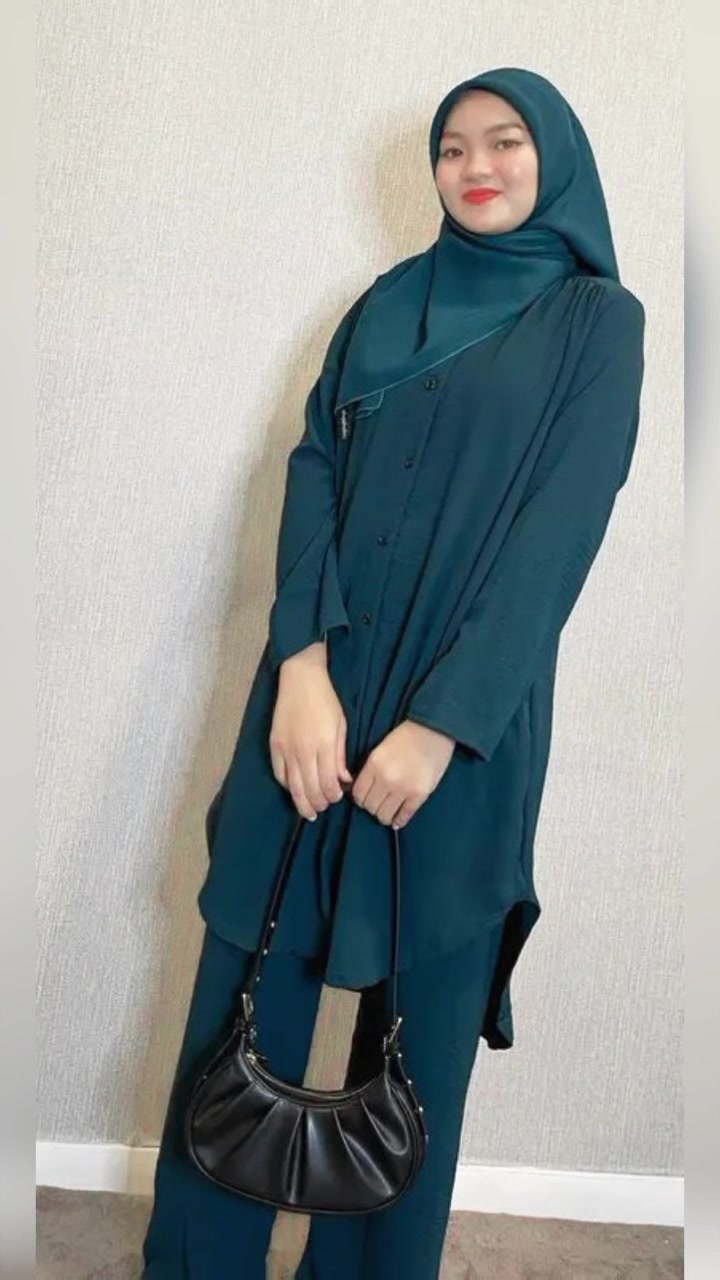 @Mak Leha Cantik Menawan