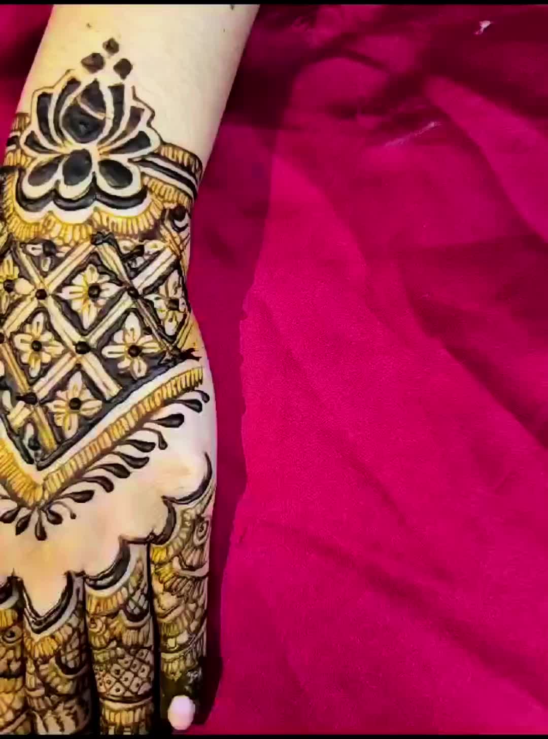 @Sayba's Henna Artistry