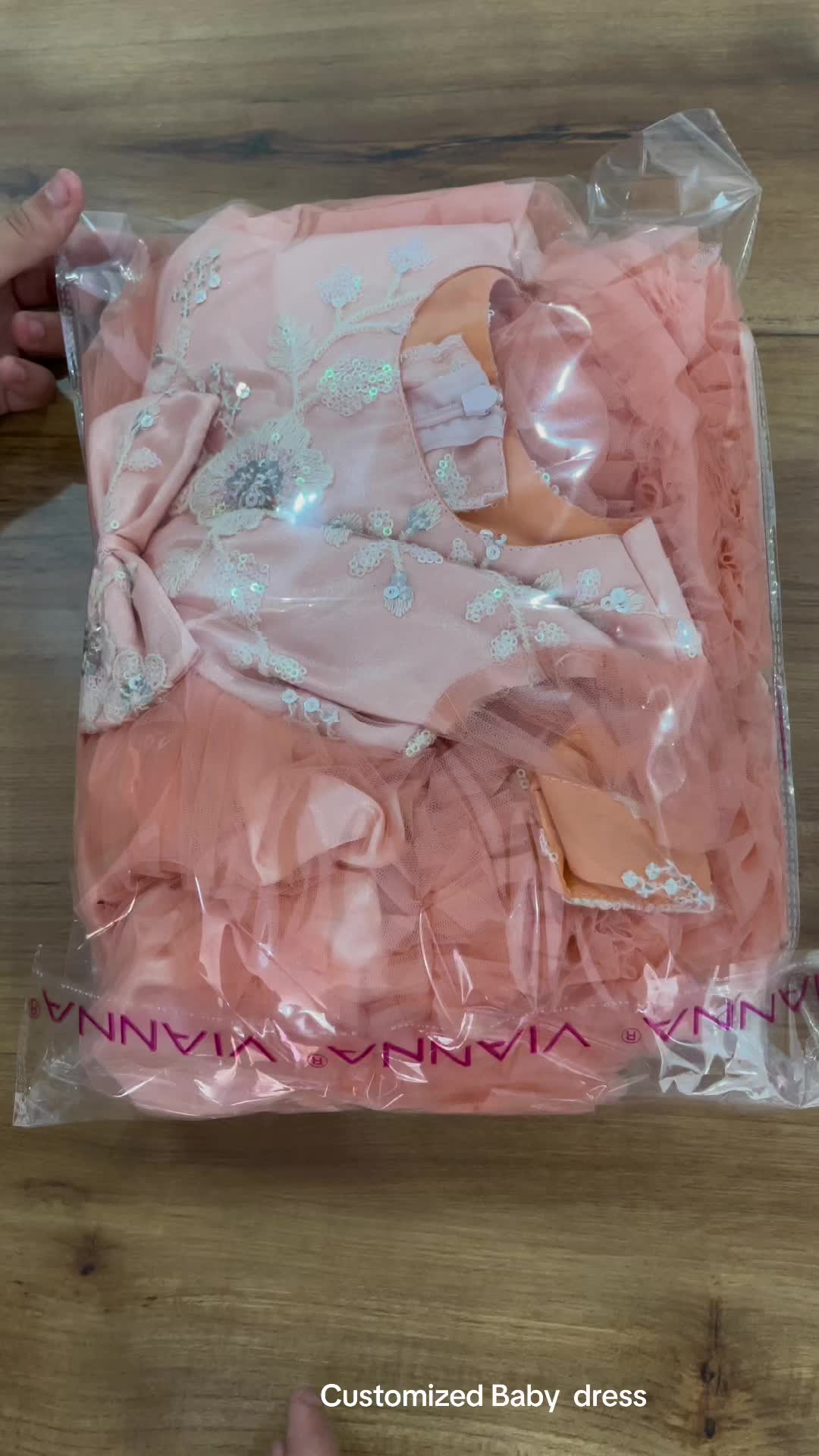 @hellogirls