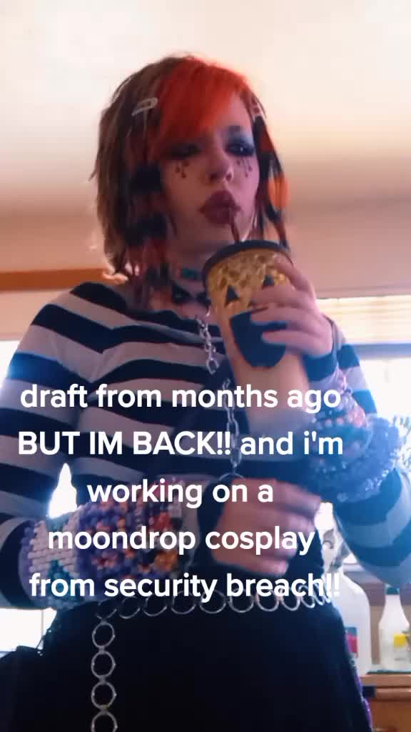 @pluto cosplays <3