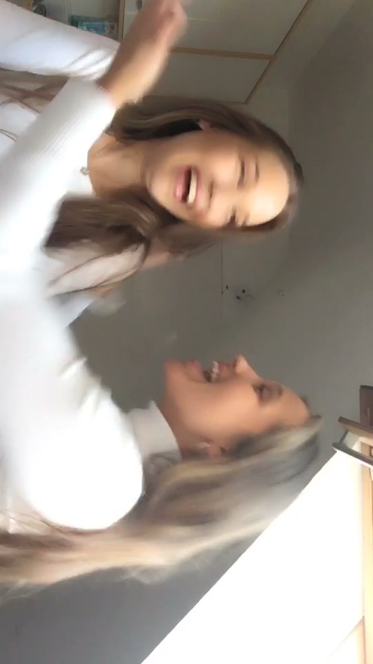 @Alina & Sabrina