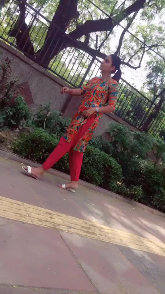 @ਅਨਾਨੀਆ ਸਿੰਘ ਸਿਰੌਹੀ💞