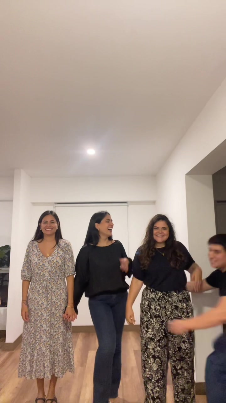 @Luc&iacute;a