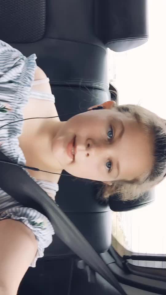 @Claire Halpin🤪💘