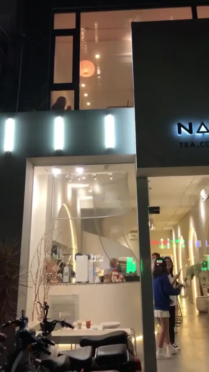 @Naked Tea & More