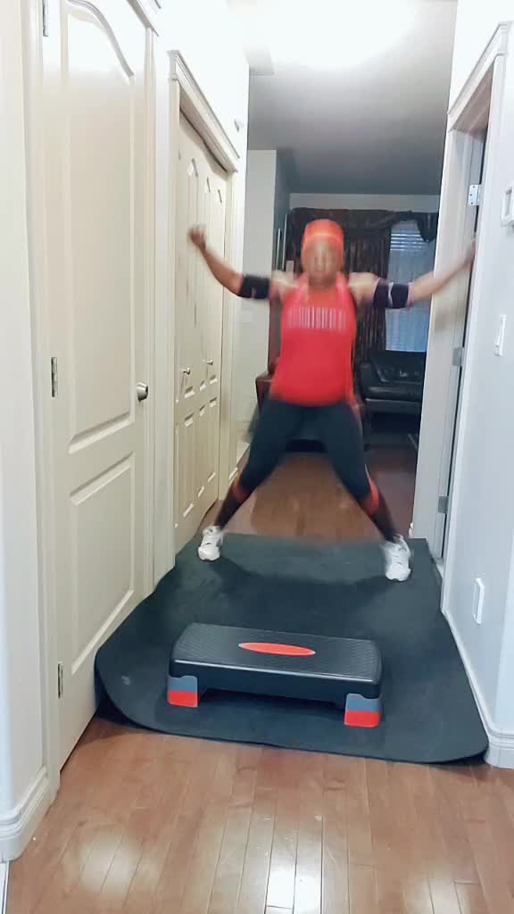 @Adeline Fit💪🏾|Coach Sant&eacute;